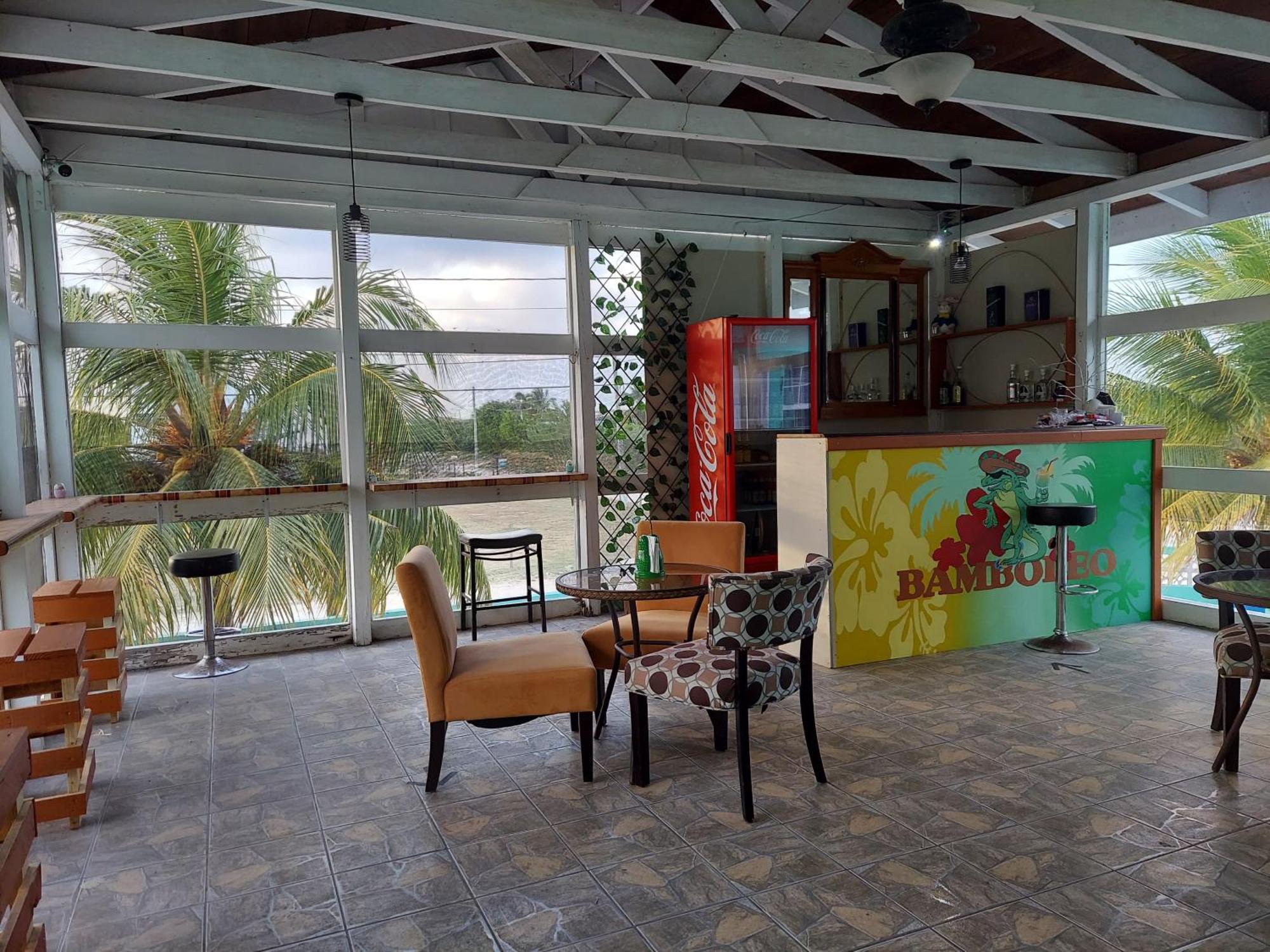 Bamboleo Inn Ladyville Luaran gambar